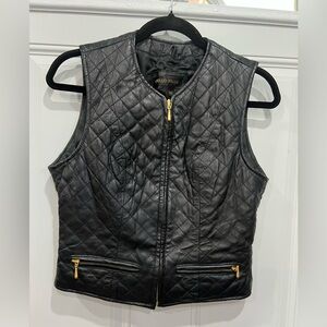 Sleek Black Quilted Vest by Pelle Pelle